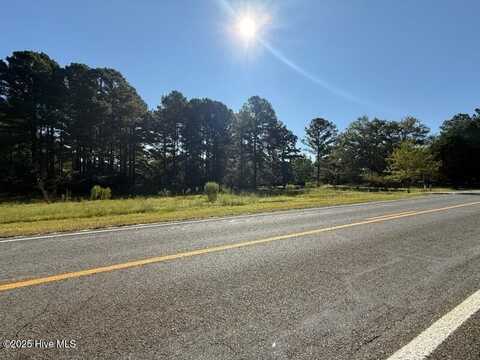 1 Tabernacle Road, Laurel Hill, NC 28351