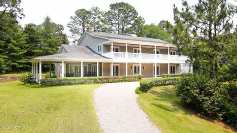 215 Inverrary Road, Pinehurst, NC 28374