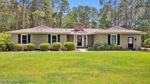 255 Stoneyfield Drive, Southern Pines, NC 28387
