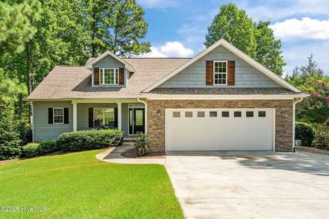 530 Lake Forest Drive SE, Pinehurst, NC 28374