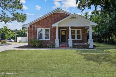 173 S Hardin Street, Southern Pines, NC 28387