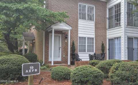 10 Pinehurst Manor Road, Pinehurst, NC 28374