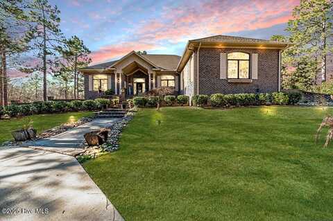 835 Lake Dornoch Drive, Pinehurst, NC 28374