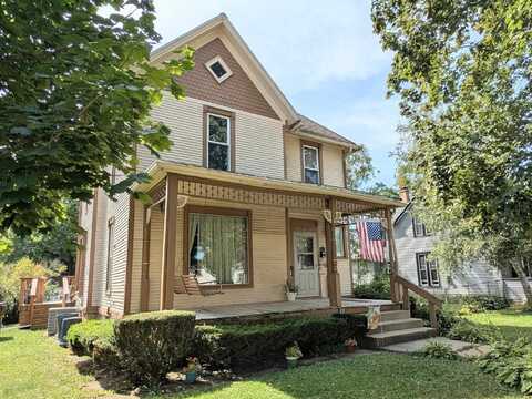 207 E Lincoln, MOUNT MORRIS, IL 61054