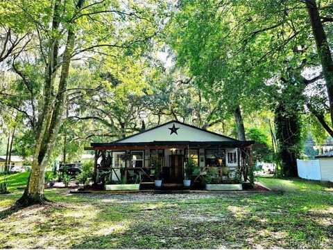 353 N Robin Hood Road, Inverness, FL 34450