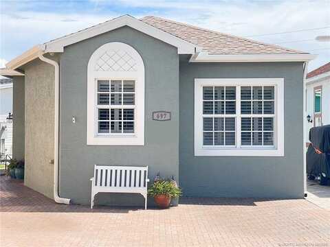 697 Nettles Boulevard, Jensen Beach, FL 34957
