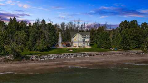 E7379 WASHINGTON Road, ALGOMA, WI 54201