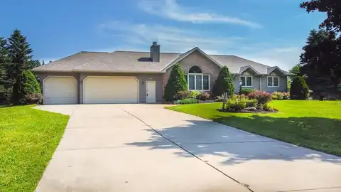 4480 SHAWANO Avenue, GREEN BAY, WI 54313