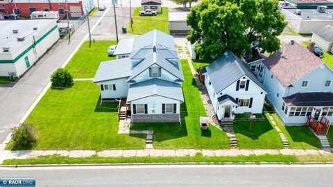 15 W 4th Ave N, Aurora, MN 55705