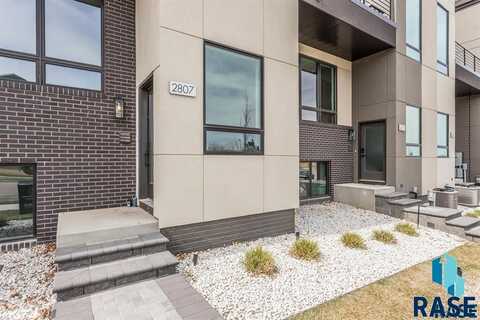2807 S Terry Ave, Sioux Falls, SD 57106