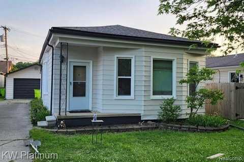 26066 Lamour Street, Harrison Township, MI 48045