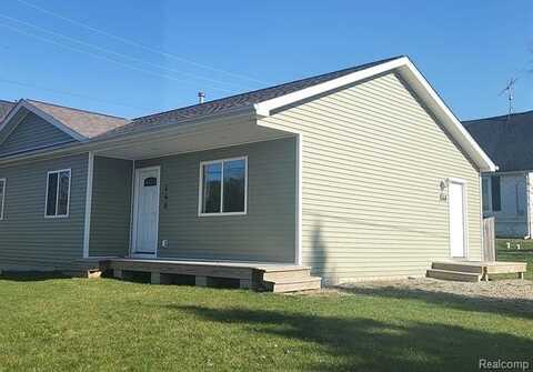 548 Railroad Street, Lapeer, MI 48446