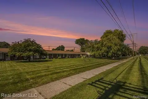 24301 Kelly Road, Eastpointe, MI 48021