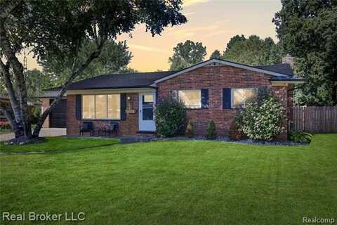 2128 Kingswood Drive, Flint, MI 48507