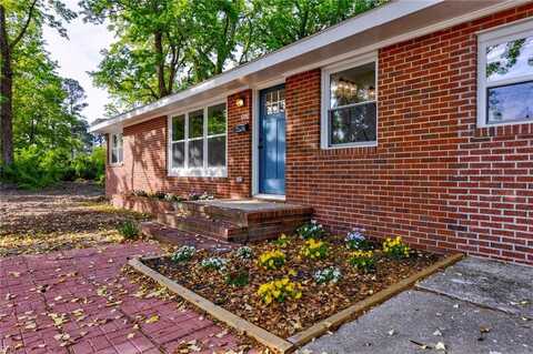 1557 N Great Neck Road, Virginia Beach, VA 23454