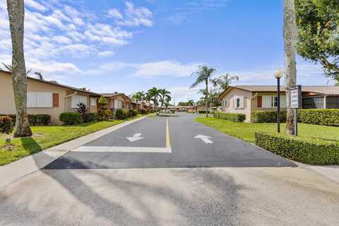 2995 Crosley Drive W, Greenacres, FL 33415
