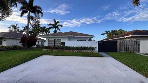4840 Paulie Court, West Palm Beach, FL 33415