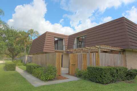423 4th Lane, Palm Beach Gardens, FL 33418