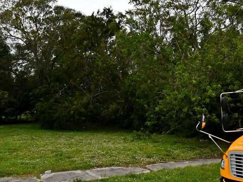 609 N 18th Street, Fort Pierce, FL 34950
