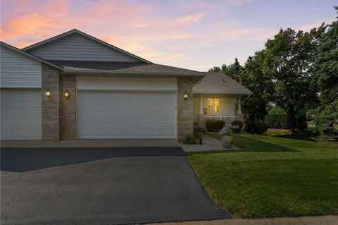 809 Woodduck Drive, Woodbury, MN 55125