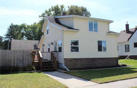 133 1st Street SW, Blooming Prairie, MN 55917