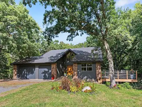 1094 Golden Oaks Lane, Saint Joseph, WI 54016