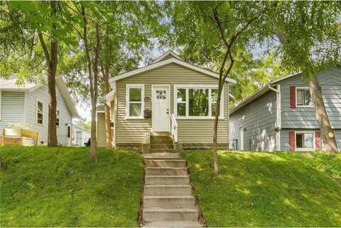 4228 5th Street NE, Columbia Heights, MN 55421