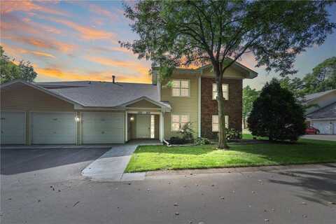 1827 County Rd. E E, White Bear Lake, MN 55110