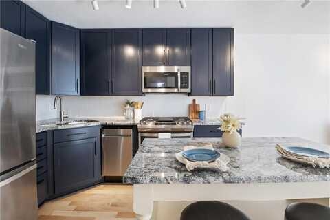 2530 1st Avenue S, Minneapolis, MN 55404