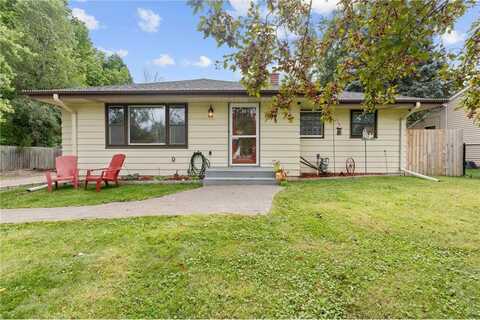 1496 Laurie Road E, Maplewood, MN 55109