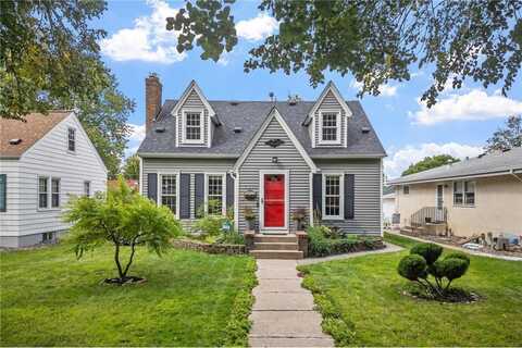 3929 Regent Avenue N, Robbinsdale, MN 55422