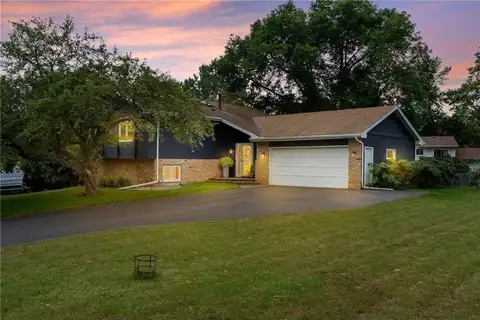 3945 Harbor Lane N, Plymouth, MN 55446