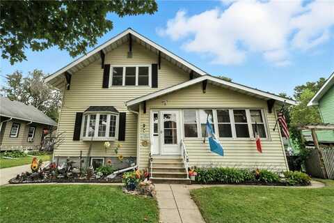 1020 7th Street NW, Faribault, MN 55021