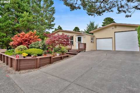 130 EVERGREEN LN, Florence, OR 97439