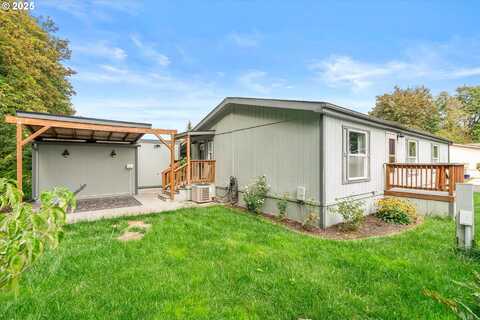 17789 S GREENFIELD DR, Oregon City, OR 97045