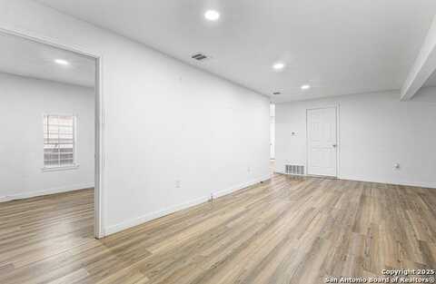 3537 S Laredo St, San Antonio, TX 78207