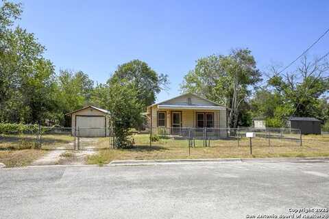 882 Samuels, New Braunfels, TX 78130