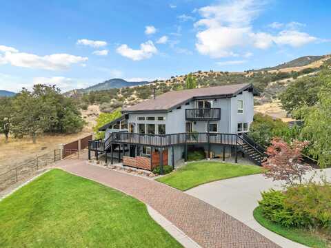 917 Northview Circle, Yreka, CA 96097