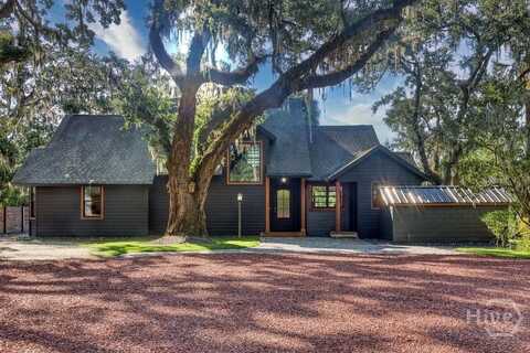 2611 Salcedo Avenue, Savannah, GA 31406