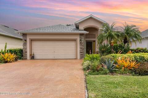 665 Remington Green Drive SE, Palm Bay, FL 32909