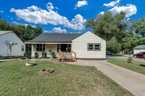 1157 N Pershing St, Wichita, KS 67208