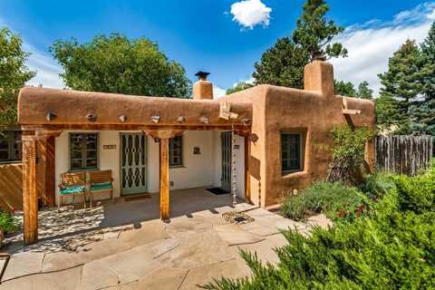 441 and 443 Camino Monte Vista, Santa Fe, NM 87505