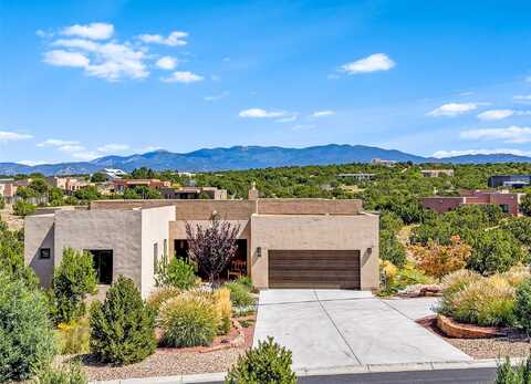 18 Via Harena, Santa Fe, NM 87507