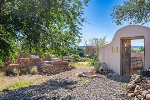 6 Los Anayas, Lamy, NM 87540