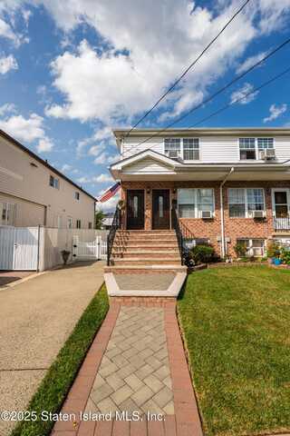 57 Sleepy Hollow Road, Staten Island, NY 10314