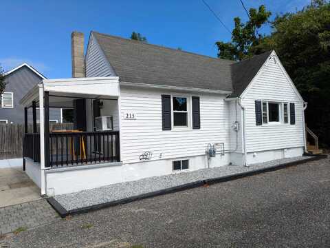 215 Fox Ter Terrace, Somers Point, NJ 08244