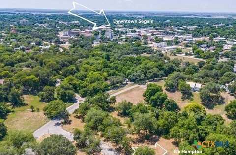 8 E Hampton Drive, Seguin, TX 78155