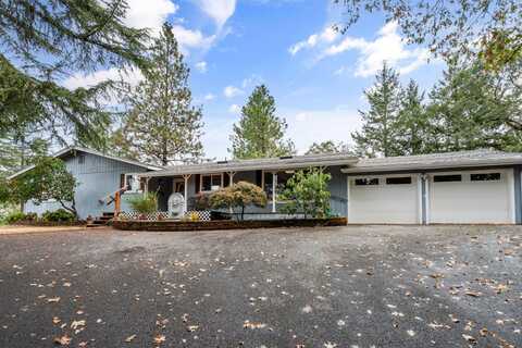 259 Tina Way, Grants Pass, OR 97526