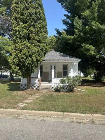 1318 W Stewart, Owosso, MI 48867