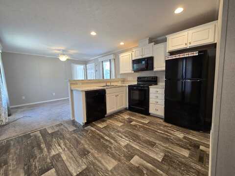 1 A Street, Brunswick, ME 04011